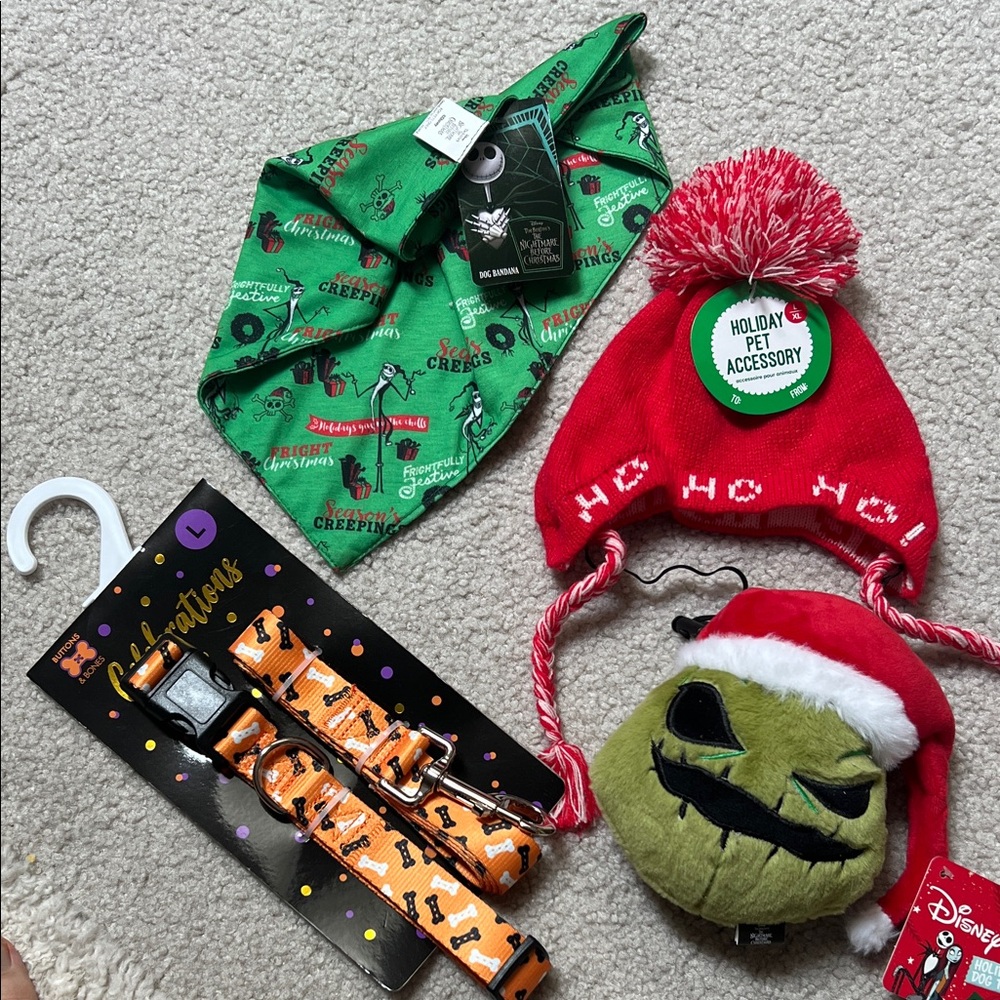 Large dog bundle NWT collar leash toy bandanna, winter hat